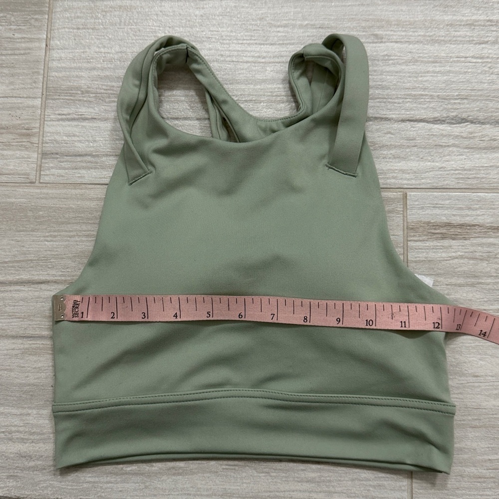 Women's Mint Green High Neck Strappy Back Sports Bra padding criss cross small - Picture 8 of 8